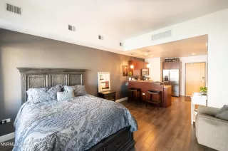 Photo #2: 260000798 Listing 