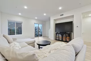 Photo #2: 260000880 Listing 