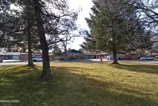 Photo #2: 260000908 Listing 