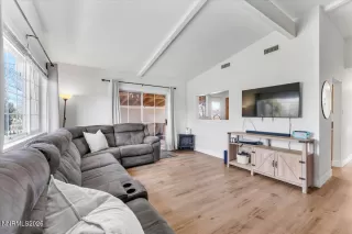 Photo #3: 260000998 Listing