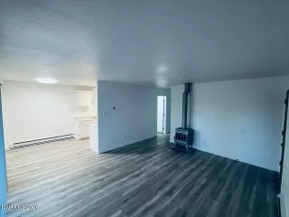 Photo #3: 260001047 Listing 