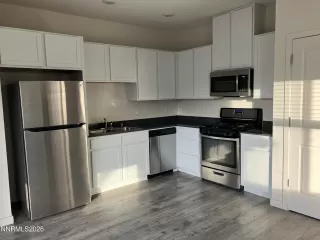 Photo #2: 260001063 Listing 