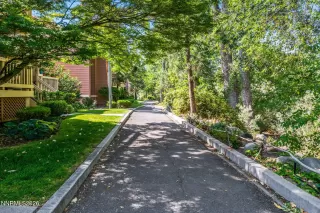 Photo #2: 260001068 Listing