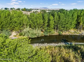 Photo #6: 260001068 Listing