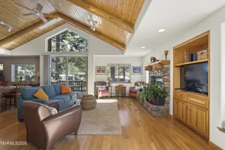 Photo #2: 260001131 Listing