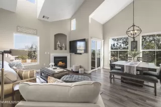 Photo #3: 260001188 Listing 