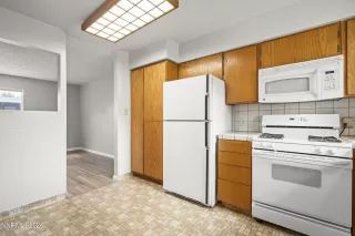 Photo #2: 260001194 Listing 