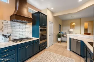 Photo #2: 260001272 Listing