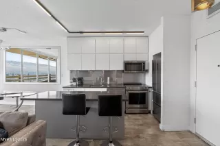 Photo #3: 260001346 Listing 