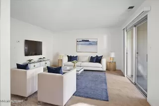 Photo #3: 260001394 Listing 