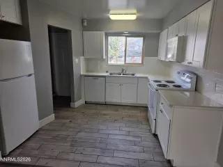 Photo #2: 260001488 Listing 