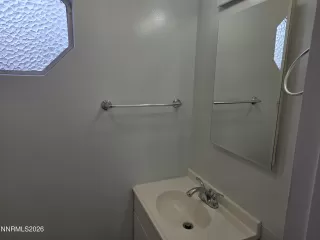 Photo #4: 260001488 Listing 