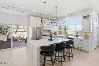 Photo #6: 260001553 Listing 