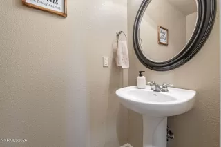 Photo #4: 260001679 Listing