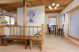 Photo #4: 260001721 Listing