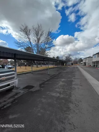 Photo #4: 260001739 Listing