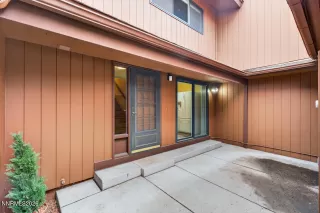 Photo #1: 260001758 Listing 