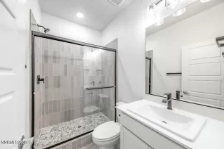 Photo #4: 260001763 Listing