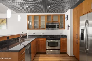 Photo #2: 260001807 Listing 