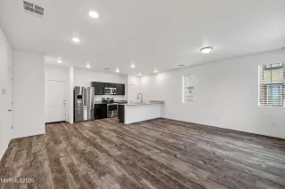 Photo #1: 260001810 Listing