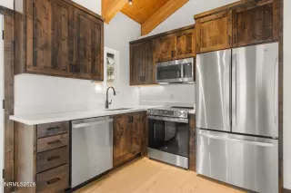 Photo #4: 260001855 Listing