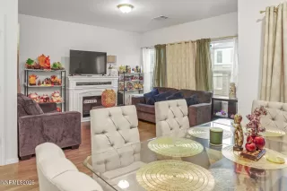 Photo #2: 260001862 Listing