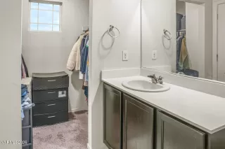 Photo #6: 260001862 Listing