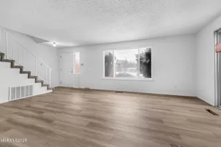 Photo #5: 260001879 Listing 