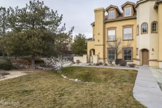 Photo #2: 260001901 Listing 