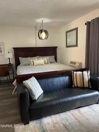 Photo #6: 260001925 Listing