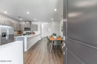 Photo #2: 260002039 Listing 