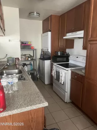 Photo #2: 260002041 Listing