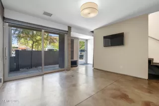 Photo #4: 260002118 Listing