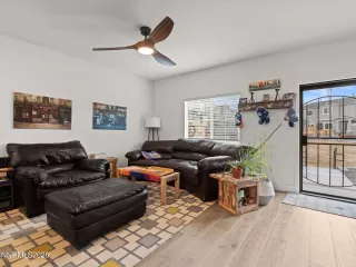 Photo #1: 260002126 Listing 