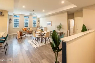 Photo #2: 260002180 Listing