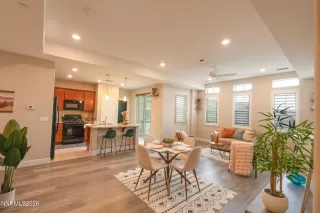 Photo #4: 260002180 Listing