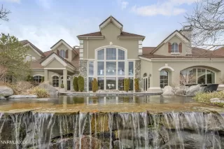 Photo #3: 260002199 Listing