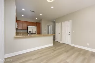 Photo #5: 260002312 Listing