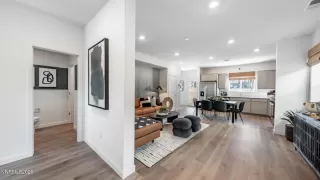 Photo #2: 260002355 Listing 