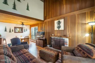 Photo #5: 260002499 Listing 