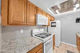 Photo #4: 260002506 Listing 