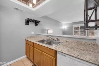 Photo #5: 260002506 Listing 