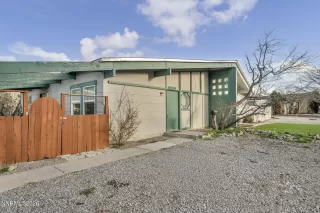 Photo #1: 260002524 Listing 