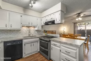 Photo #6: 260002559 Listing 