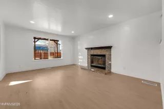 Photo #4: 260002609 Listing 