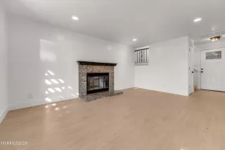 Photo #5: 260002609 Listing 