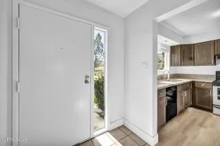 Photo #3: 260002667 Listing 