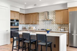 Photo #3: 260002682 Listing 