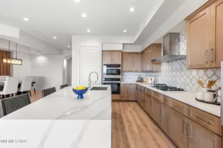 Photo #4: 260002682 Listing 