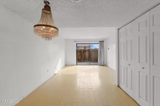 Photo #6: 260002772 Listing 